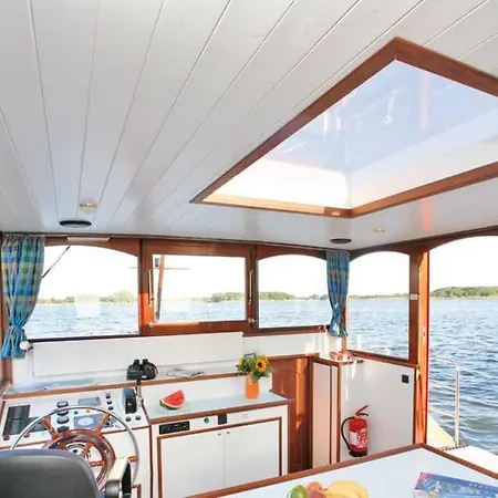 Botel Houseboats At Marina By Kuhnle-tours